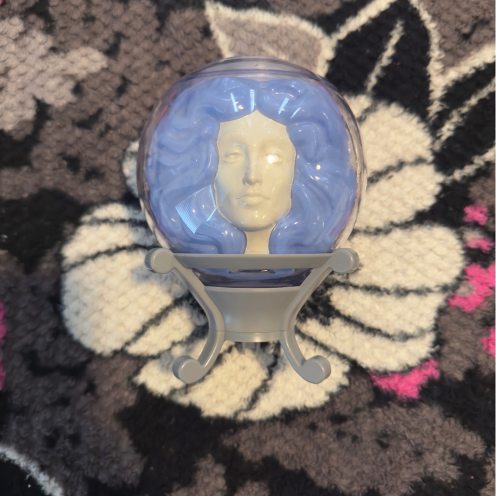 Disney Parks Madame Liotta light up Sipper. New never held Liquid.